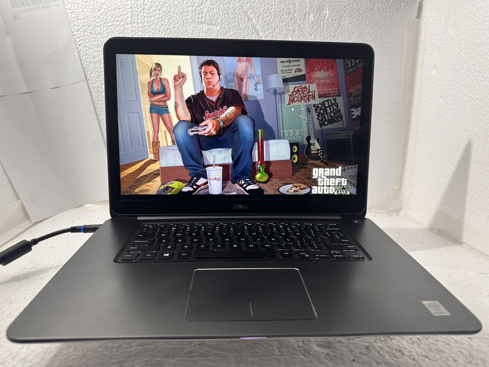 15.6″ Dell 7548 w/4K Touch | i7-5500u w/Radeon R7 | 1TB SSD | 16G | Win10 |