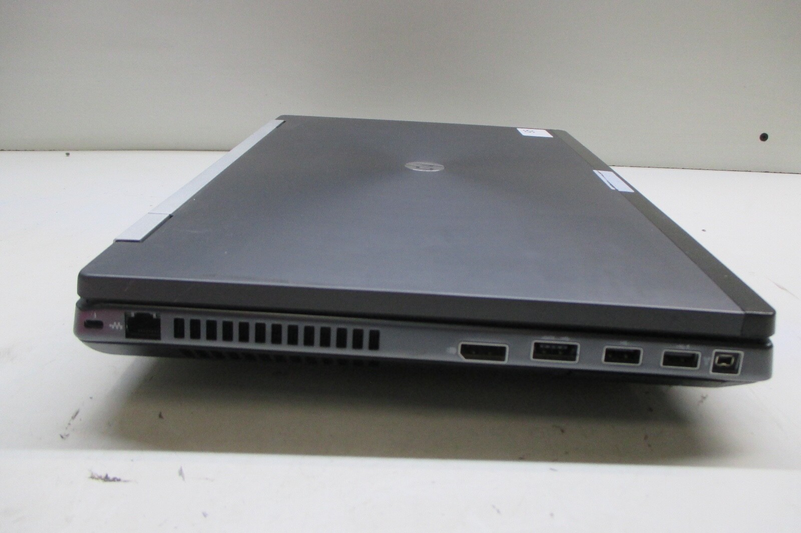 HP EliteBook 8560W 15″ Laptop – i7-2620M 4 GB QUADRO 1000M – READ