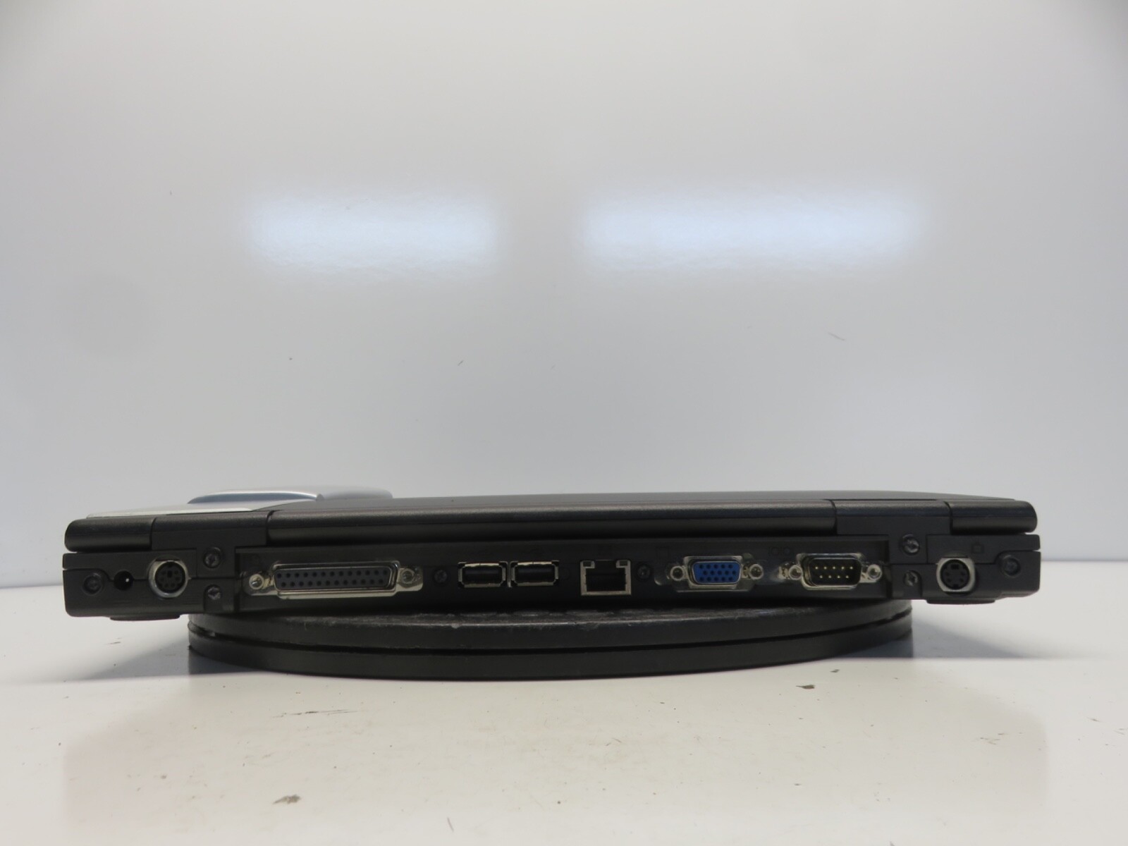 Compaq Evo NC610 Intel Pentium 4 1.8GHz 512 MB NO HDD No Batt