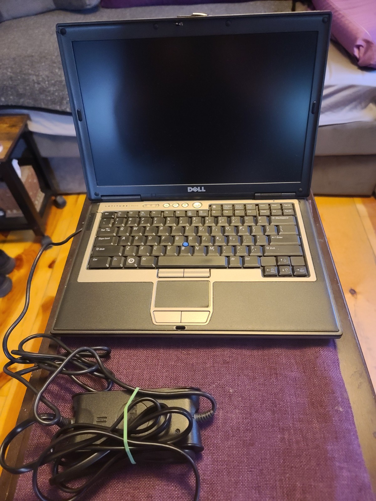 Dell Latitude D620/D630 Laptop Duo 2, 2GB RAM , 80GBHD Win XP Home Edition