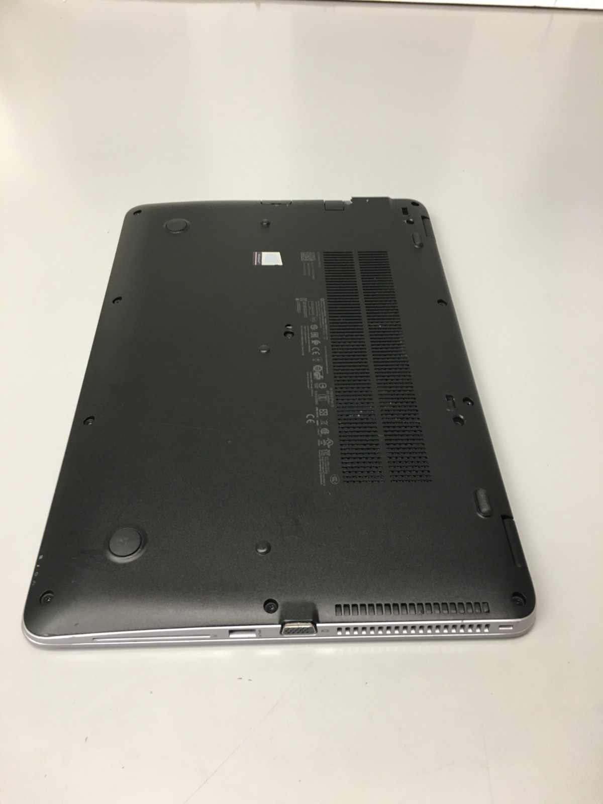 HP Elitebook 850 G3 15.6″ Core i5 6th gen 2.30Ghz 8GB RAM 256GB SSD WIN 11 PRO