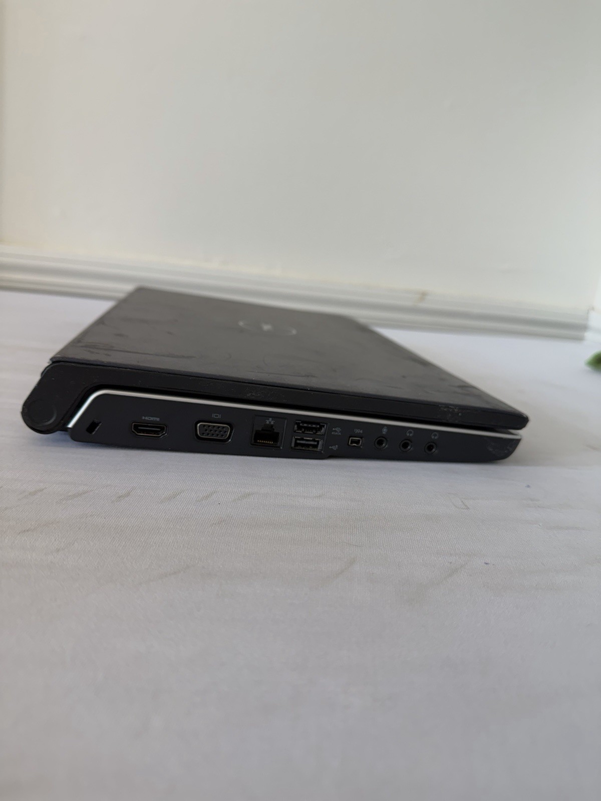Dell Studio 1555 Laptop – Good Screen – Intel Duo T6600 – RAM 4GB – Read Desc
