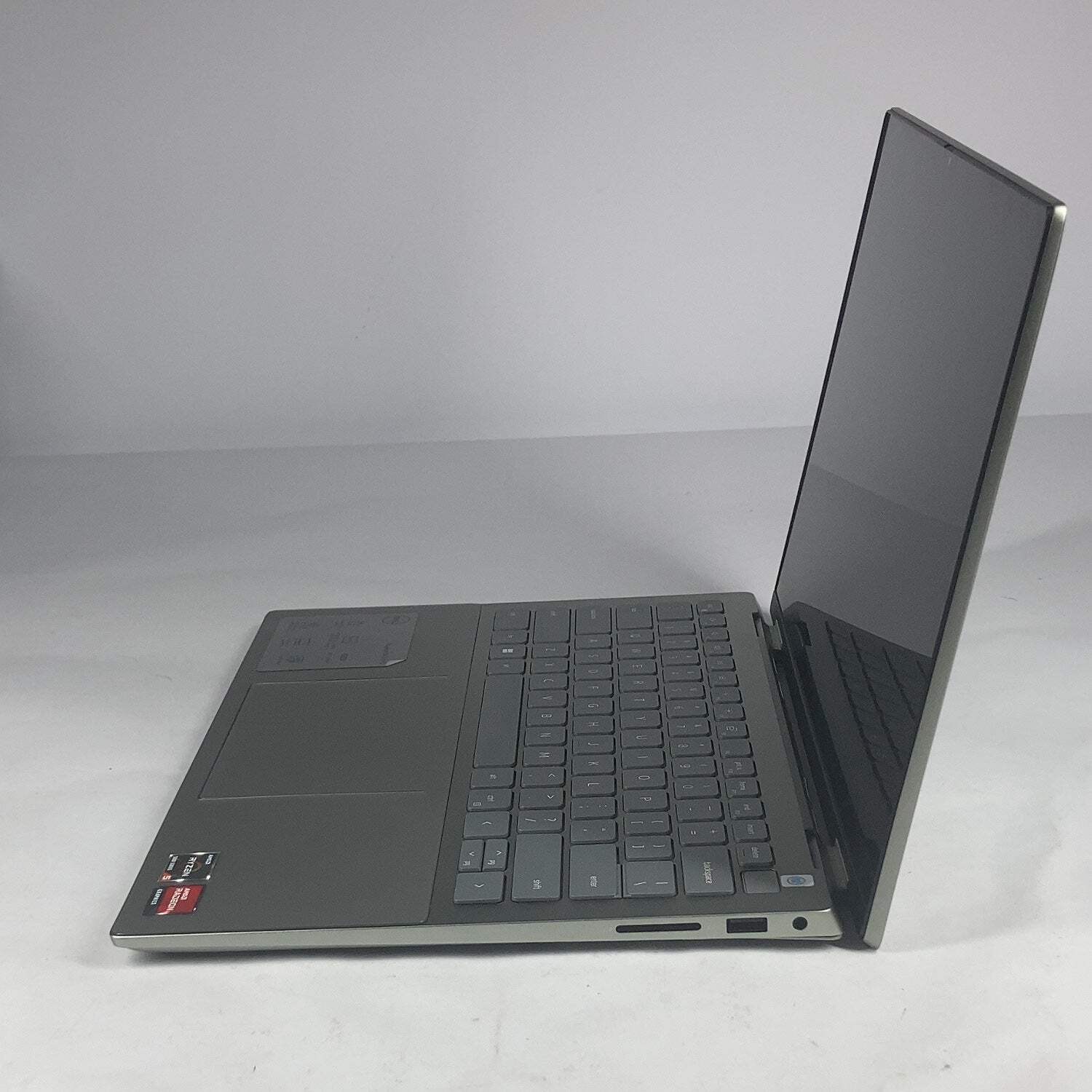 Dell Inspiron 7425 14″ Ryzen 5 5625U 2.3GHz 8GB RAM 256GB SSD FAN NOT WORKING