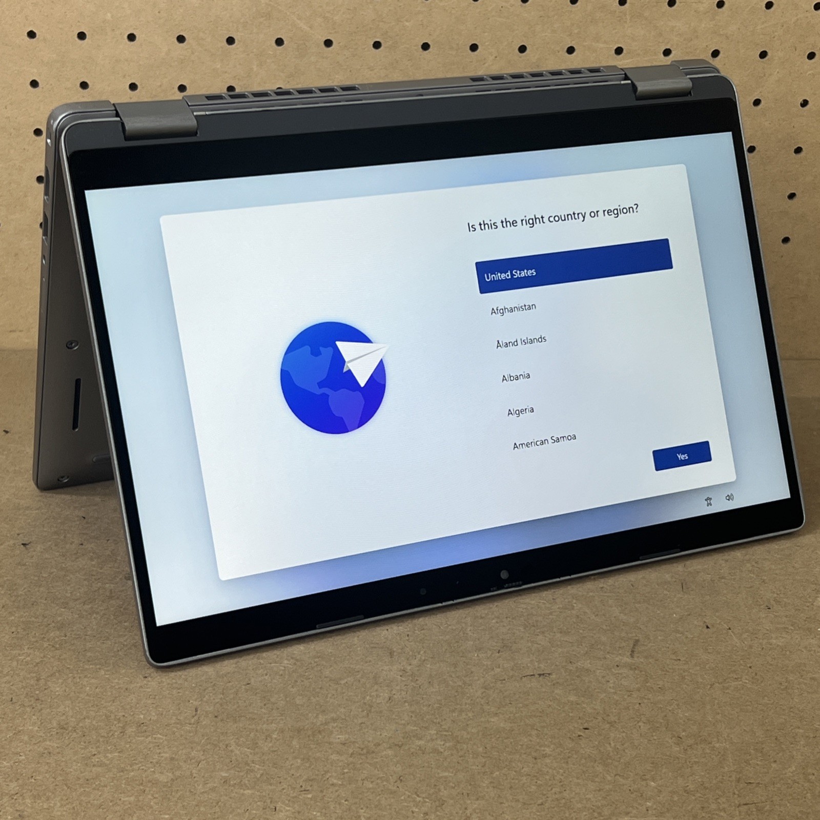 Dell Latitude 5320 2-in-1 i5-1145G7 2.6GHz 16GB Ram 512GB SSD – Good *Read*