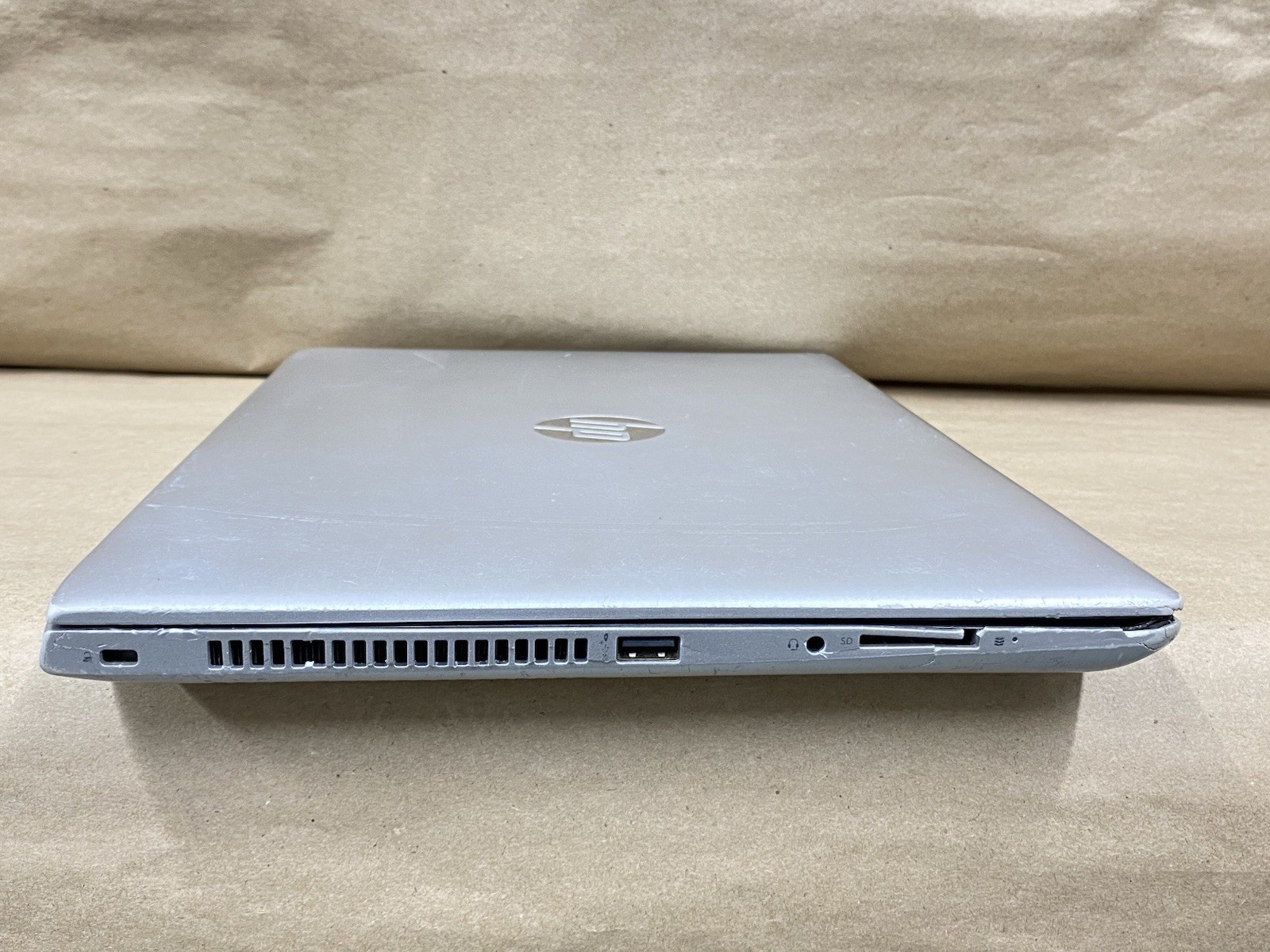 HP 440 G5 – 14″ 1366×768 – i5-8250U – 4GB – 128GB SSD – Win 11 Pro READ