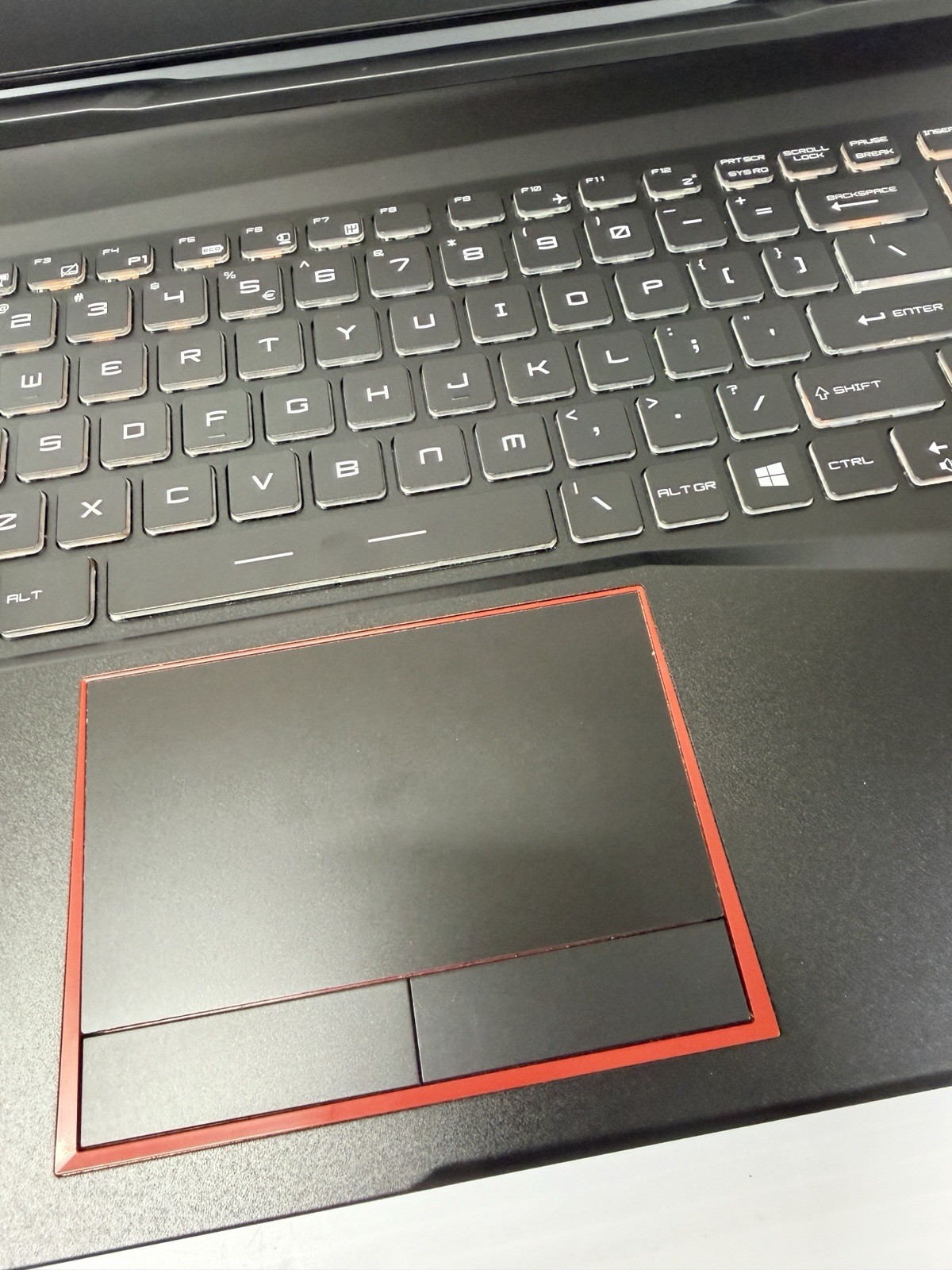 MSI GE75 Raider 10SE 17.3″ Gaming Laptop i7-10750H 64GB RAM 1.75TB RTX 2060 Read