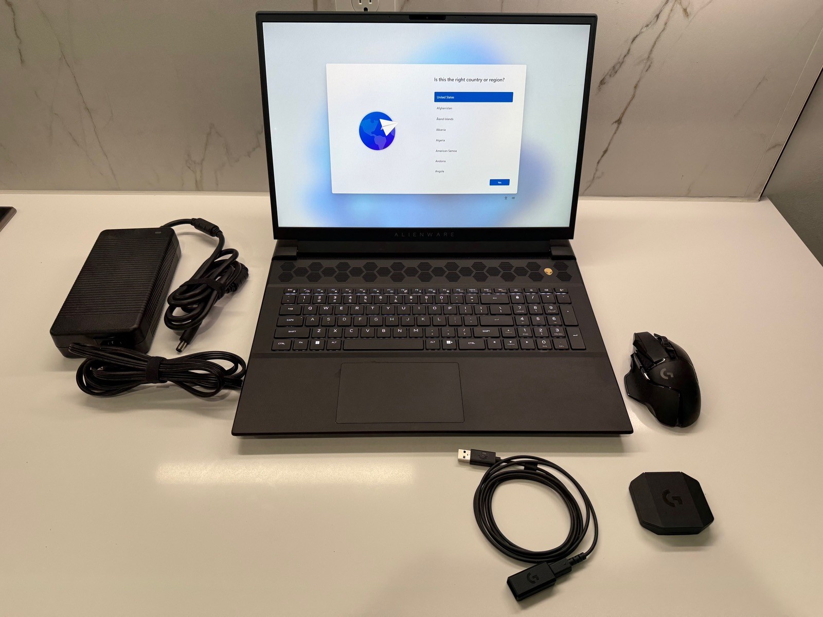 Alienware M18 R1 Ryzen 9 7845HX 3.0GHz 32GB RAM 1TB SSD NVIDIA GeForce RTX 4070