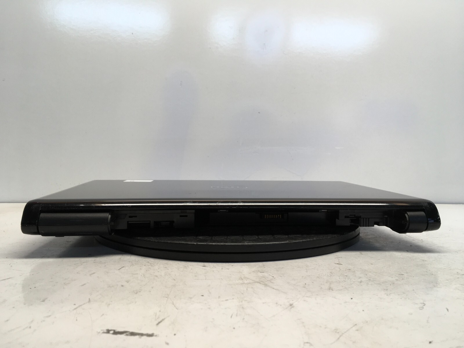 Dell Inspiron 1564 Intel i3-M330 2.13GHz 2 GB NO HDD No Batt