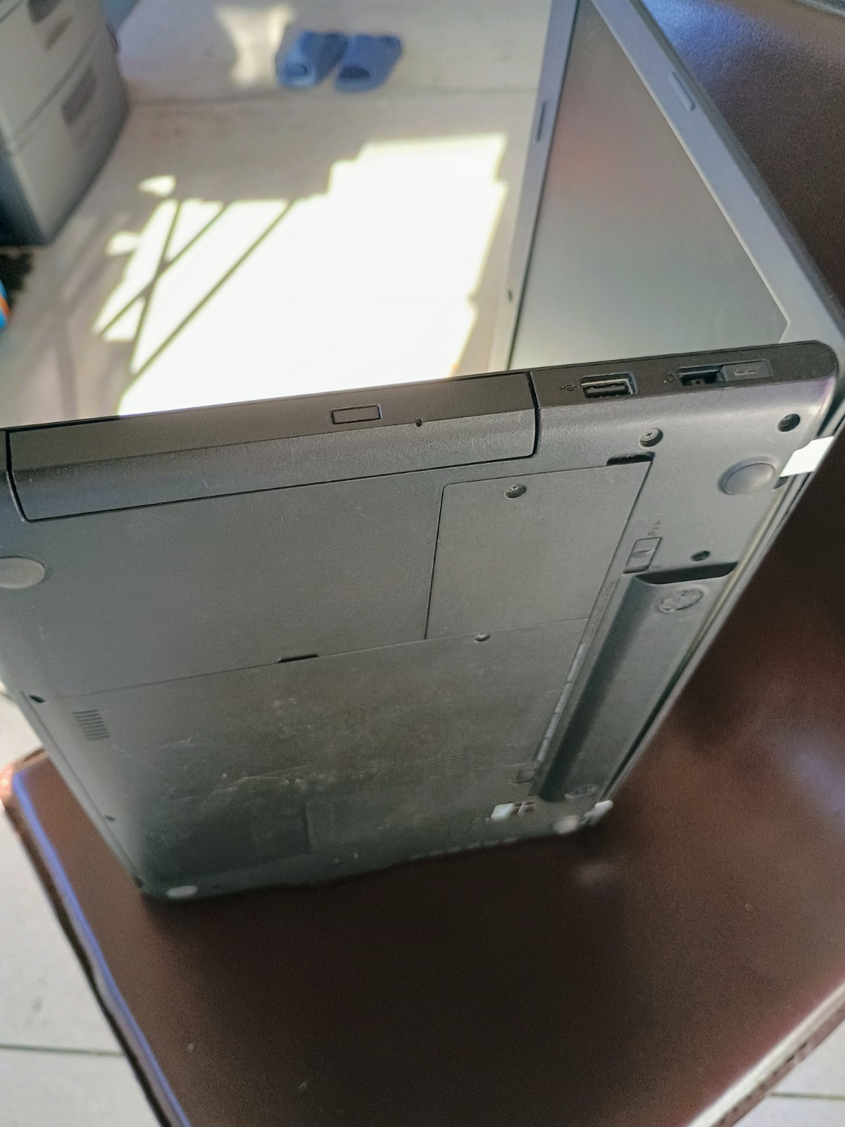 Lenovo ThinkPad E555 AMD A6 4GB RAM No HDD 15.6″ – FOR PARTS