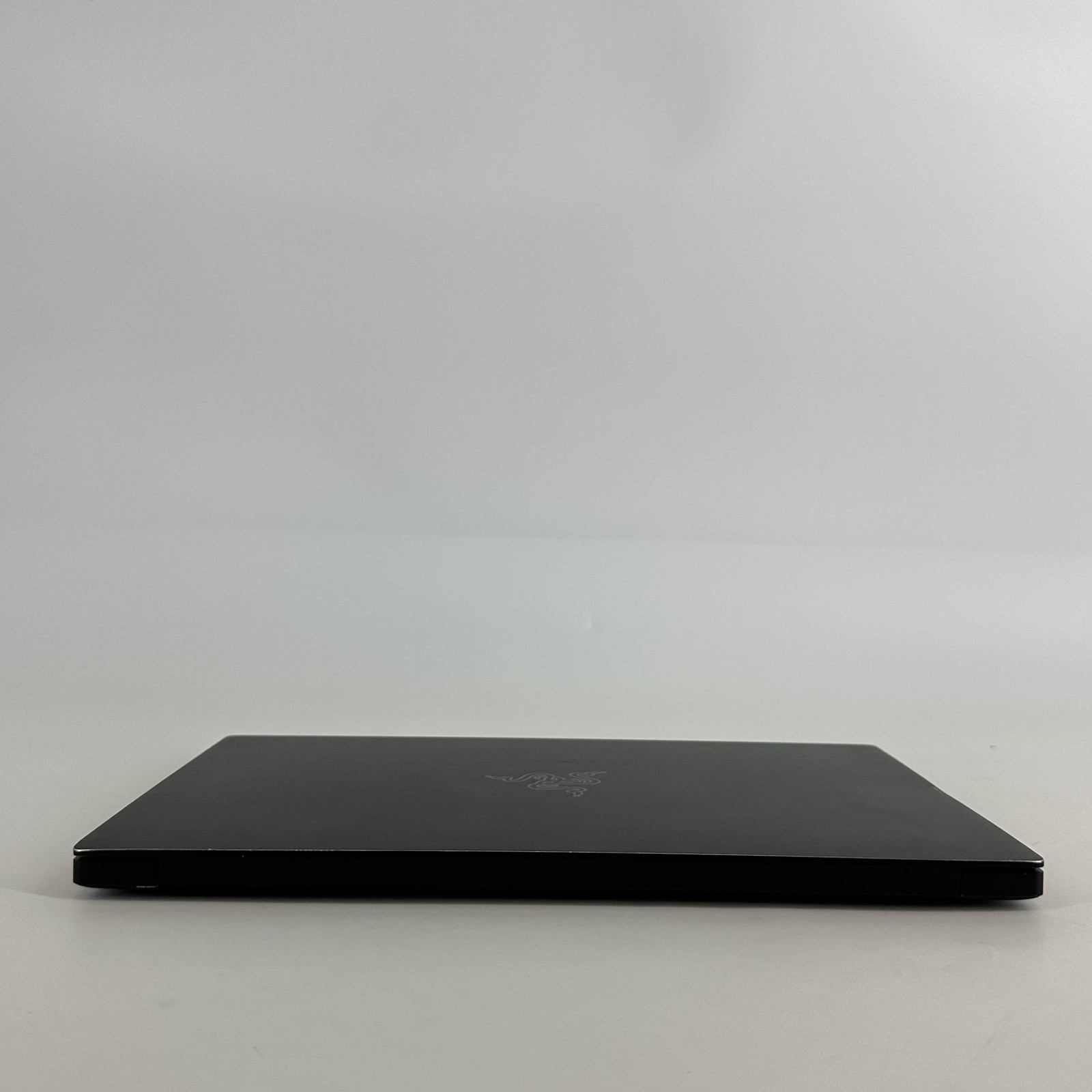 Razer Blade Stealth 13 4K TOUCH i7-8565U 1.8GHz 16GB 512GB SSD MX150 Fair