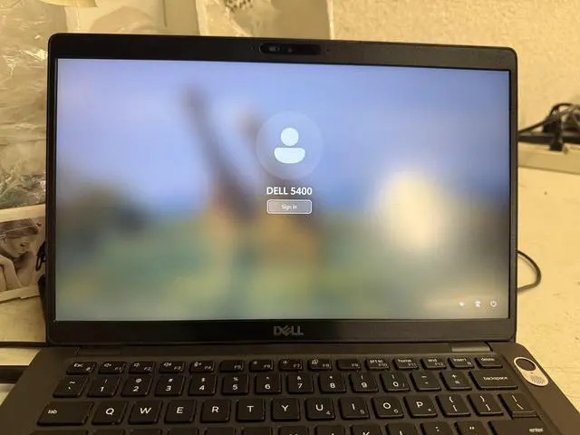 DELL Latitude 5400 i7-8665U 8GB RAM 256GB SSD 14 in FHD Biometric Device W11 Pro