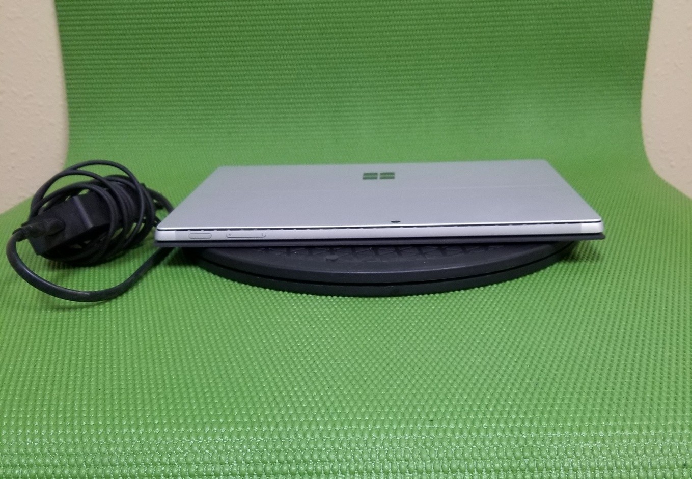 Surface Pro 7 i5-1035G4 8GB 1.1GHz 128GB SSD NO HDD/OS