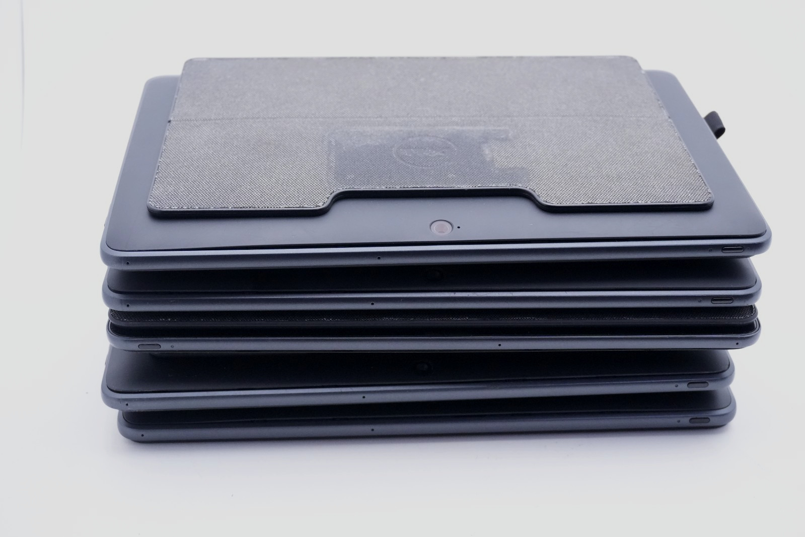 Lot Of 5 -Dell Latitude 5175 2-in-1 / 1.10GHz 128GB SSD Win 10, Keyboard & Charg