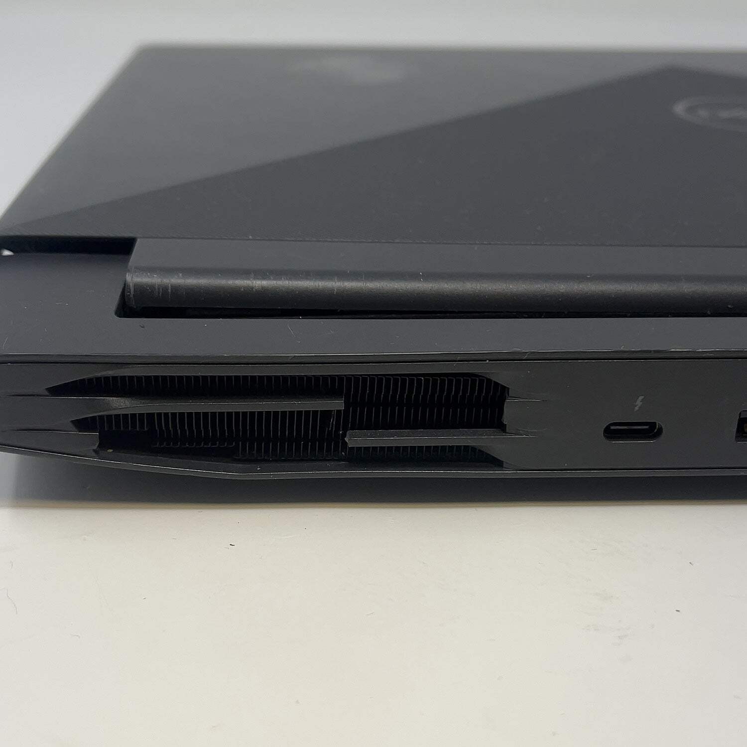 Broken Dell G15 5510 15.6″ i7-10870H 16GB RAM 512GB SSD GeForce RTX 3060 READ