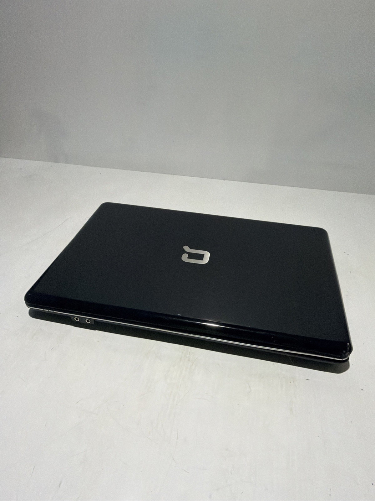 Compaq Presario CQ60 15″ Laptop AMD Athlon QL-62 1gb Ram No Drives Boots Bios