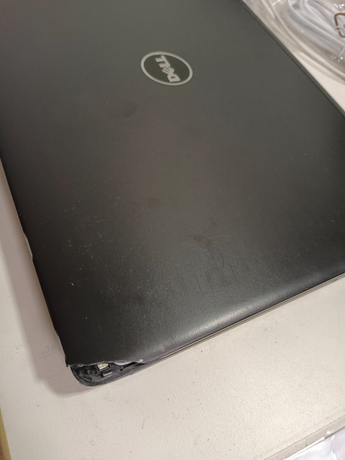 Dell Latitude 5480 14″ Laptop PC Intel i5-6300U 2.4GHz 8GB Ram 256GB SSD Win10P