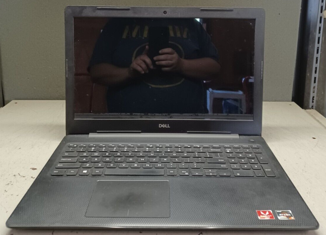 Dell Inspiron 3585 15.6″ AMD Ryzen 3 2200U 8GB RAM 256GB SSD Windows 10 Home