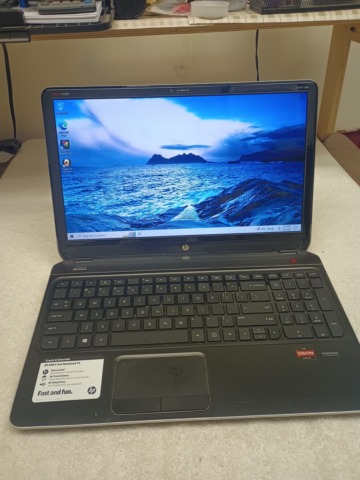 HP Envy DV6 AMD A8-4500M APU W/Radeon Graphics, 8GB RAM, 500Gb HDD Windows 10