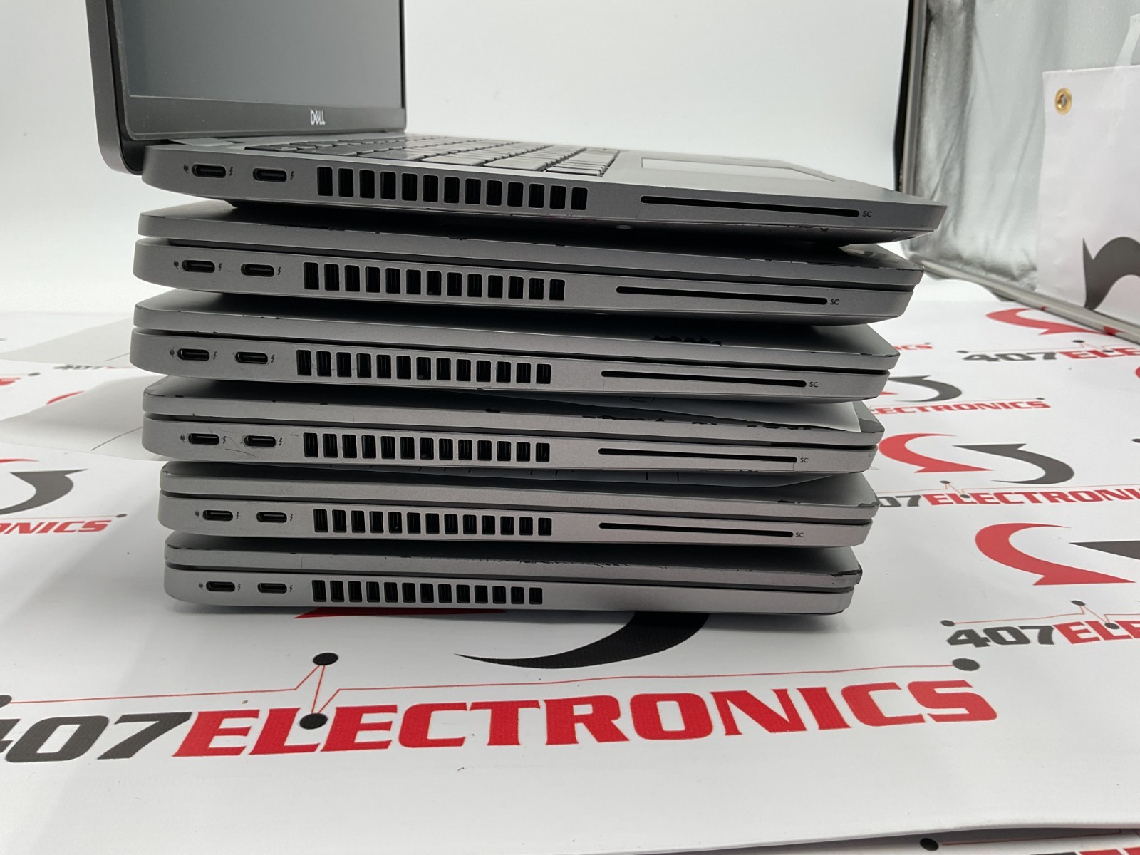 LOT OF 6-Dell Latitude 5430 QTY 5 i5-1245U and QTY 1 i5-1235U 16GB / 256GB READ