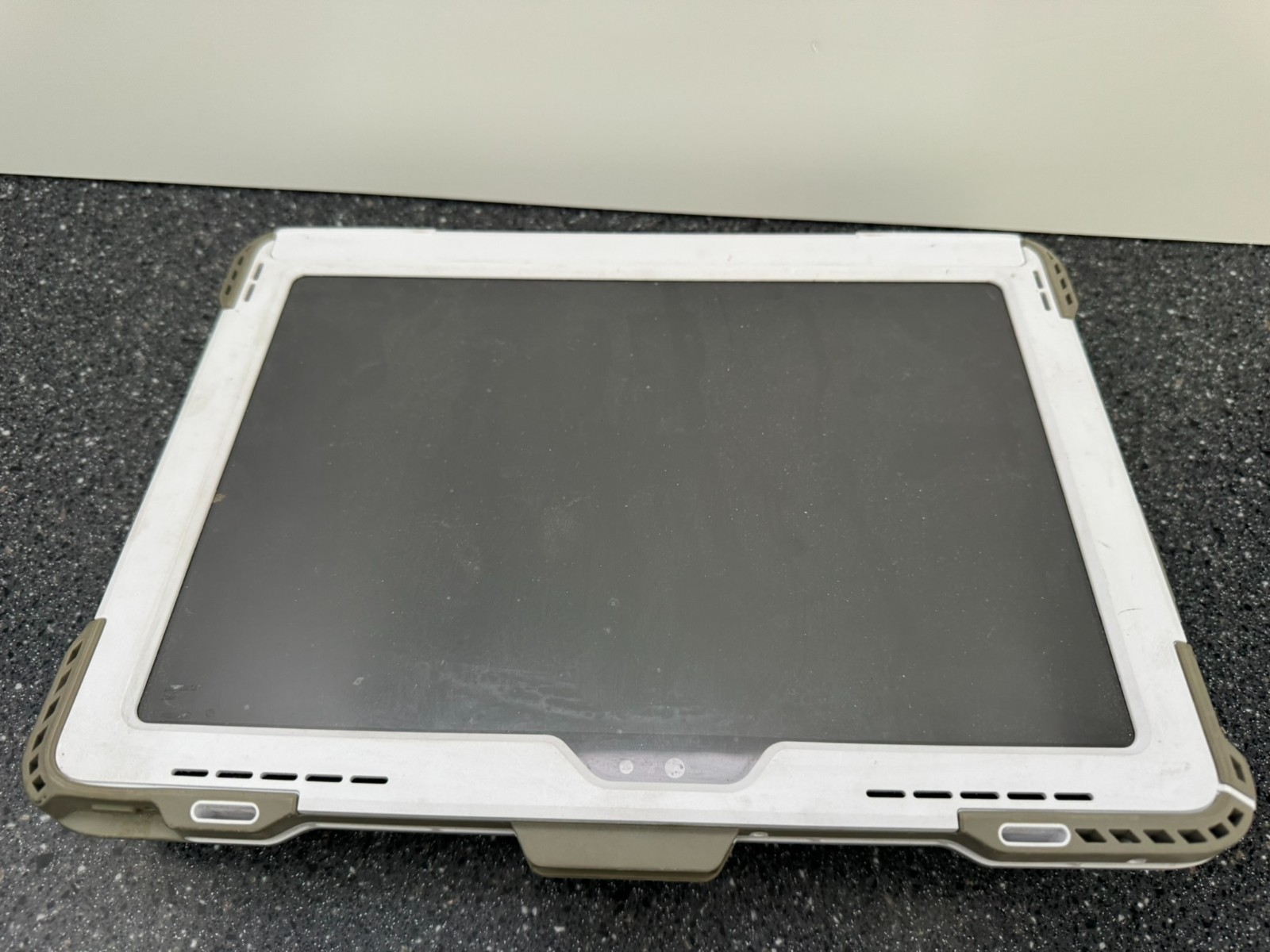 Dell Latitude 7210 2-in-1 | i7 8th Gen 16GB RAM | 256GB SSD WIN11 NO AC ADAPTER