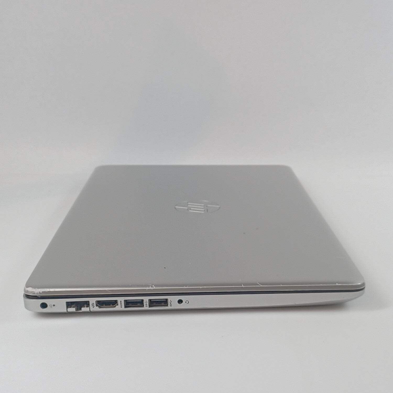 Broken HP Pavilion 15.6″ i5-8250U 2.8GHz 12GB RAM 128GB SSD Read