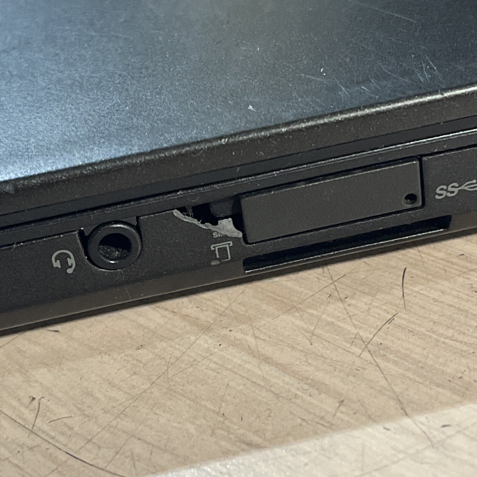 THINKPAD LENOVO T440S INTEL CORE I5-4300U 1.90GHZ 8GB RAM NO HD