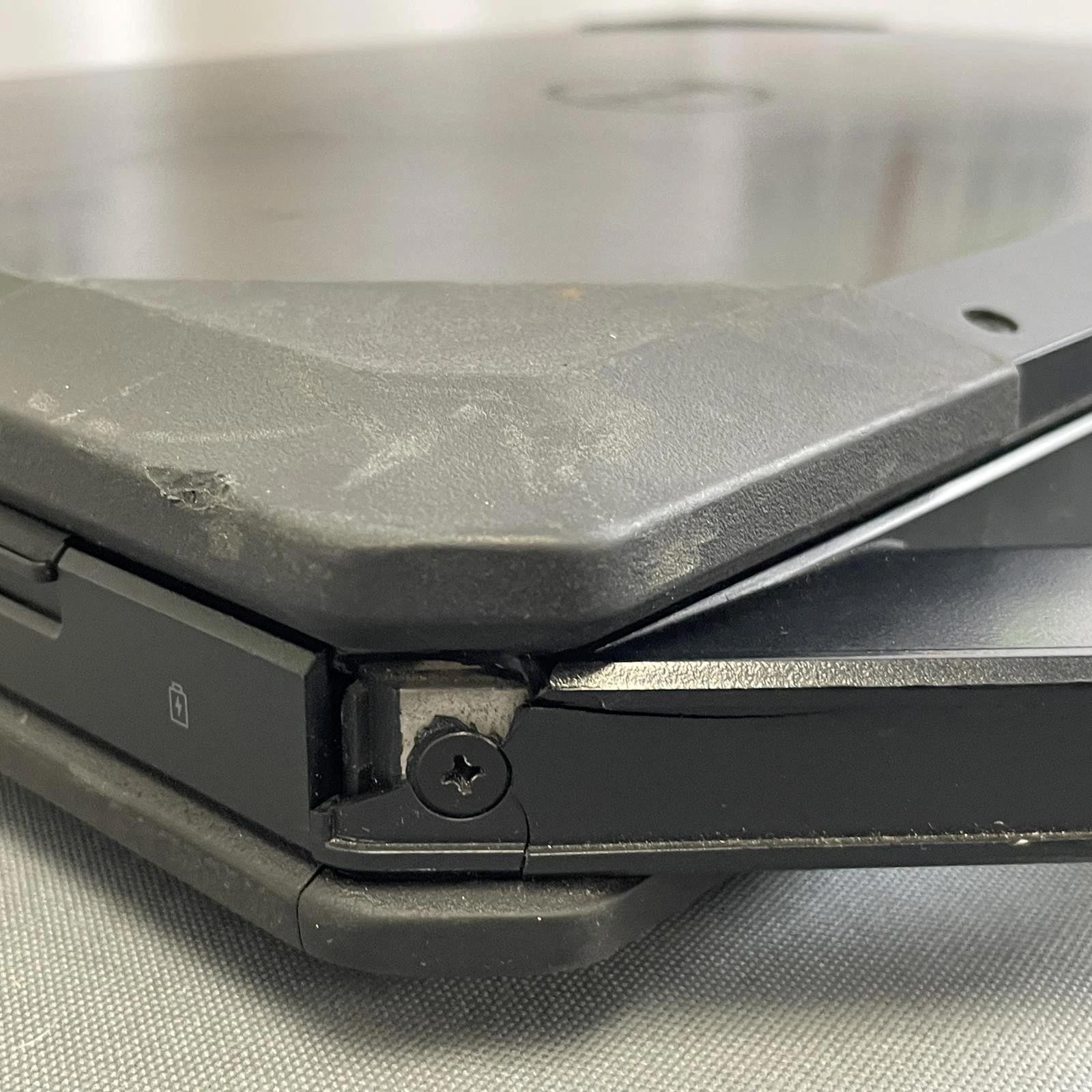 DELL Latitude 5414 14 in, Core i3-6100U, 8GB RAM, No SSD | #1028 AS IS (READ)