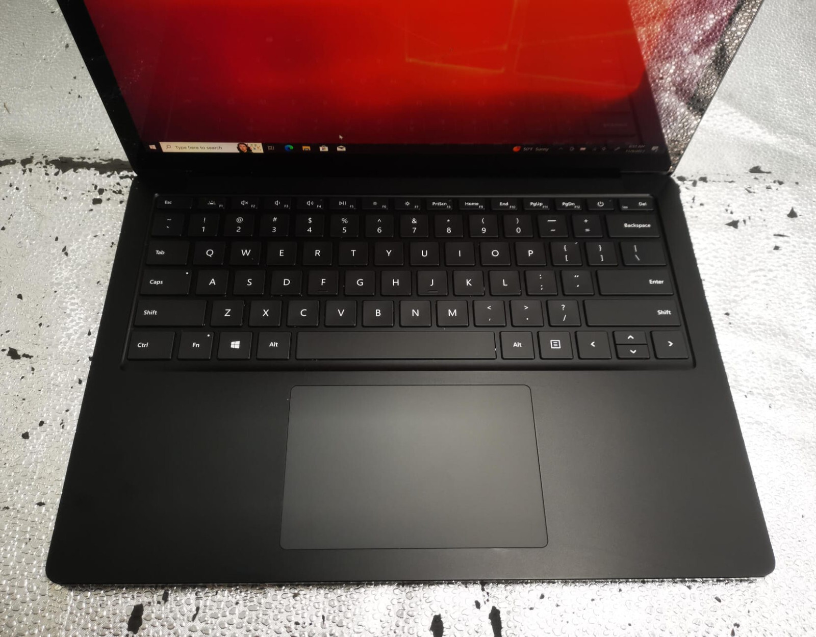 Microsoft Surface Laptop 3 13.5″ 256GB 8G Intel Core i5-1035G7 – 1.20 GHz *READ*