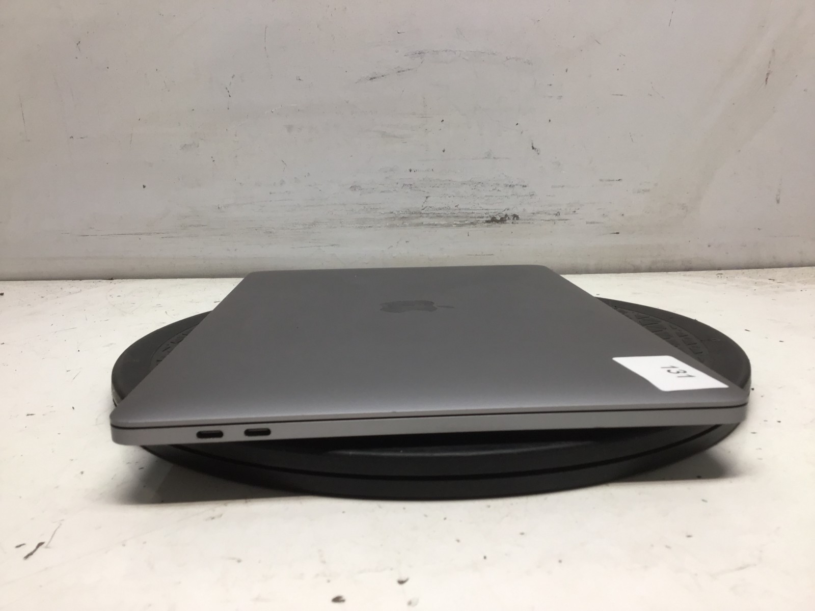 Apple MacBook Pro A1708 Intel Core i5 3.1GHz 8GB 250GB SSD MacOS Ventura