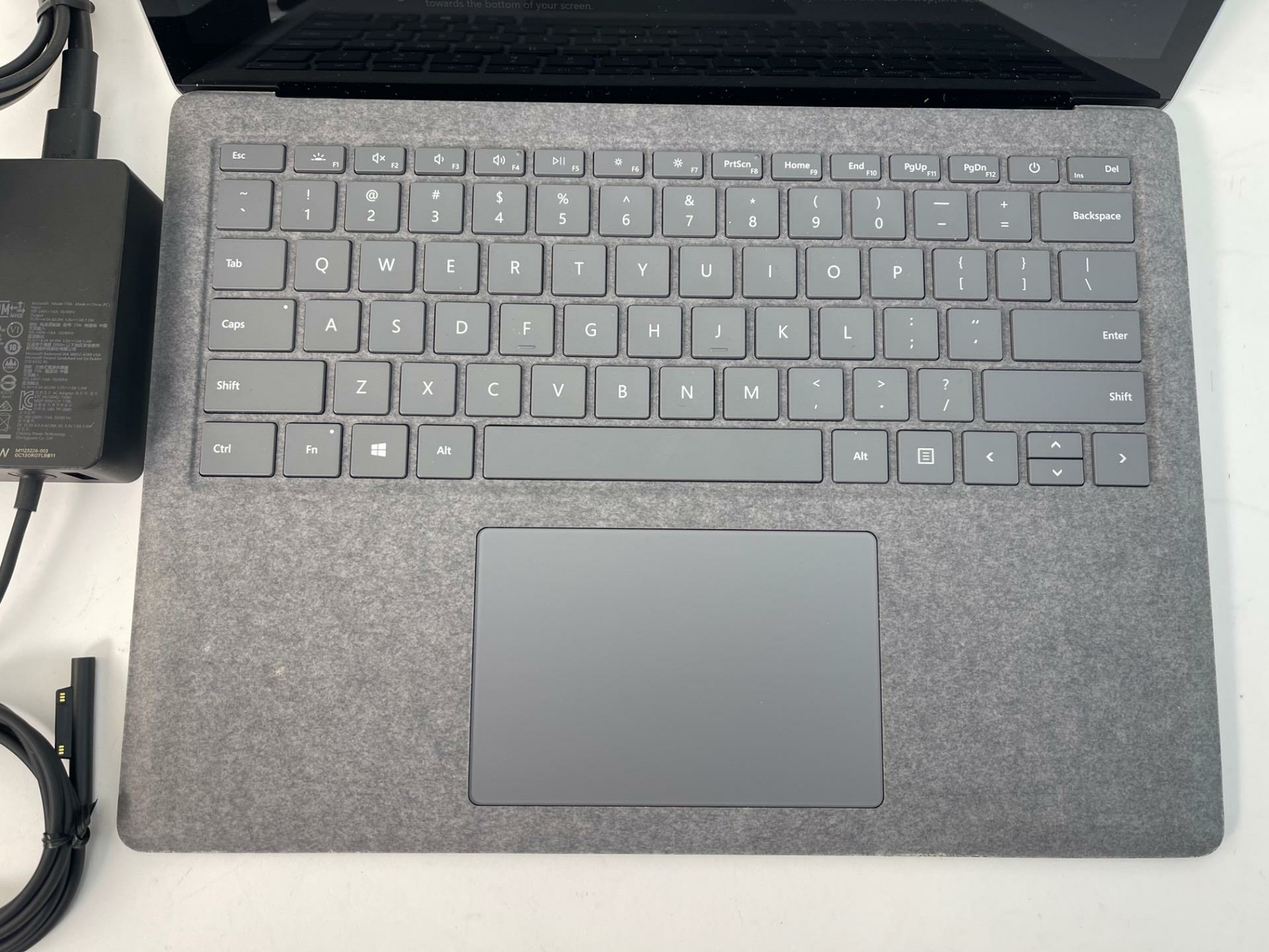 Microsoft Surface Laptop 3, 13.5″ Touch, i5-1035G7, 8GB, 128GB SSD ( VGY-00001 )