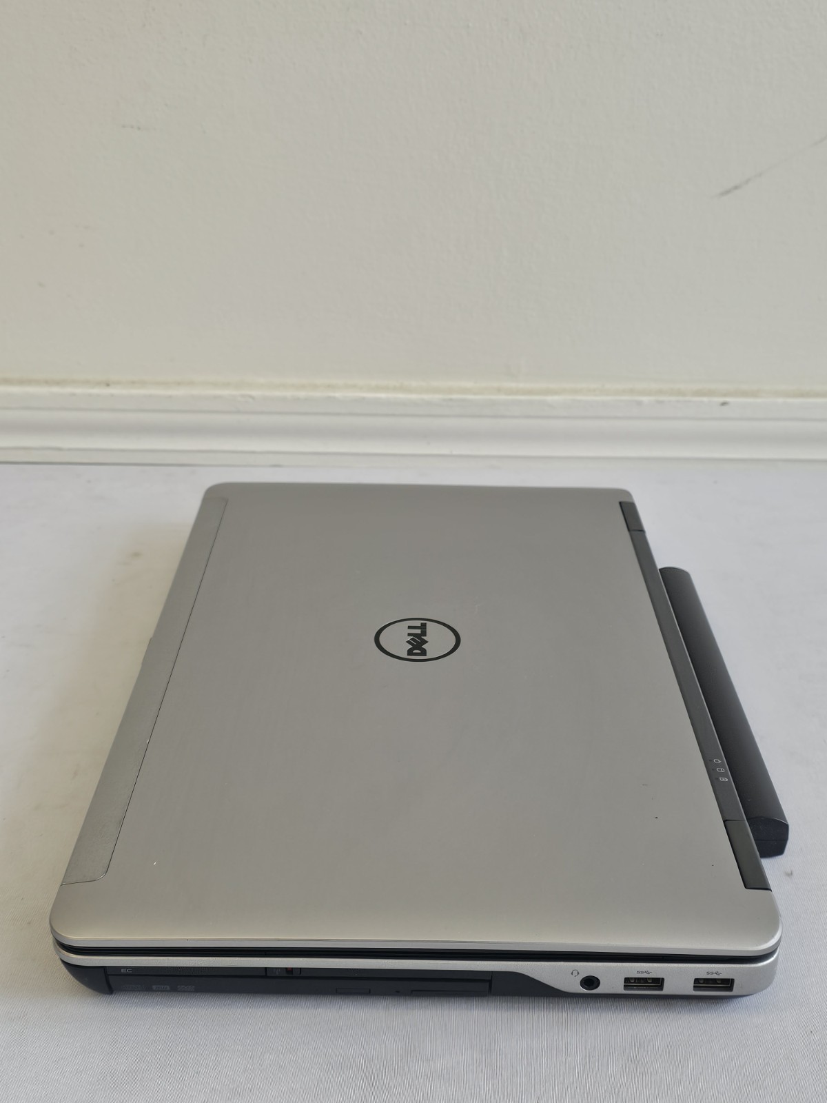 Dell Precision M2800 Laptop – Intel i7 – WON’T BOOT – BAD BATT – Parts – READ