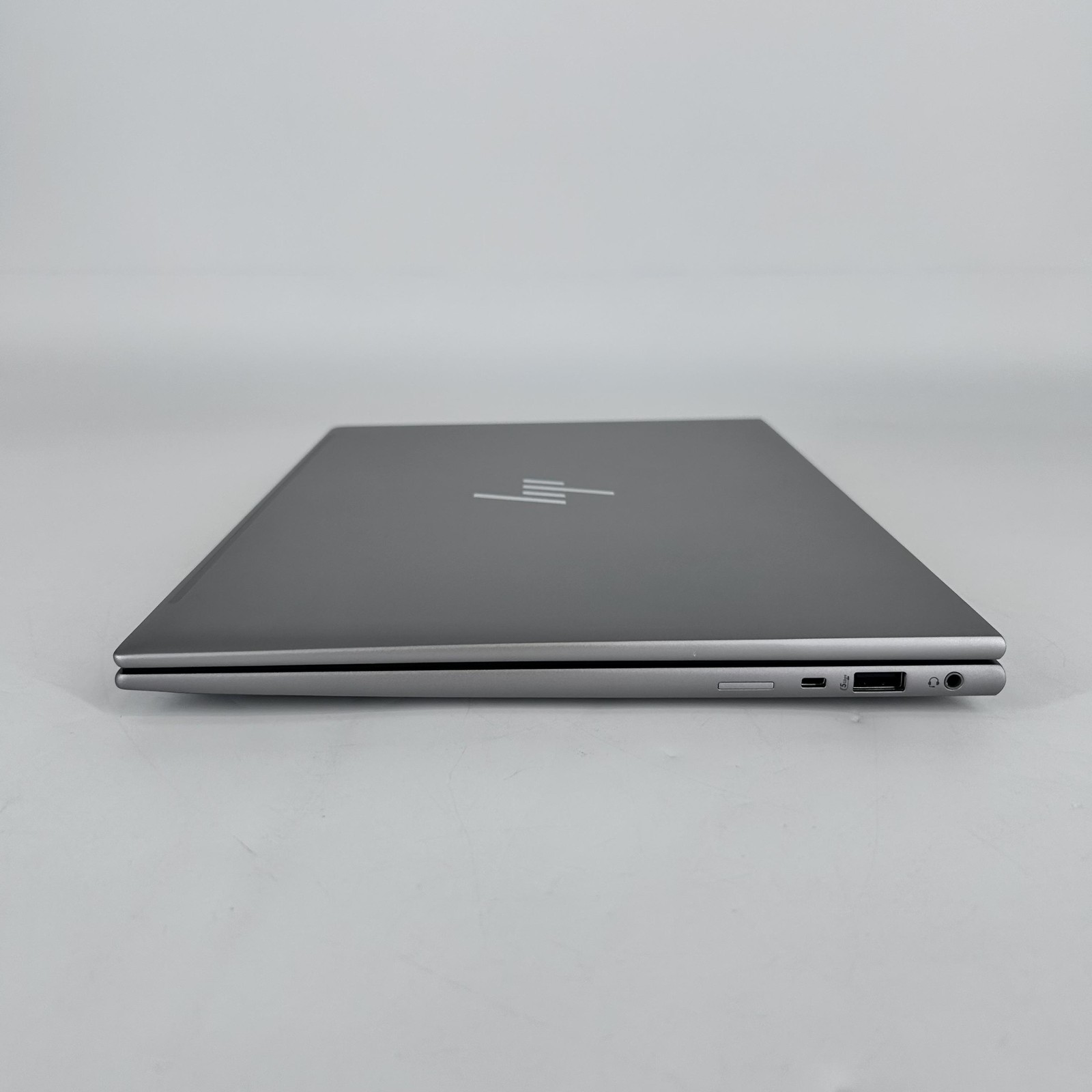 HP ZBook Firefly 14 G11 Silver FHD+ 1.7 GHz Ultra 7 165U 32GB 1TB SSD Very Good