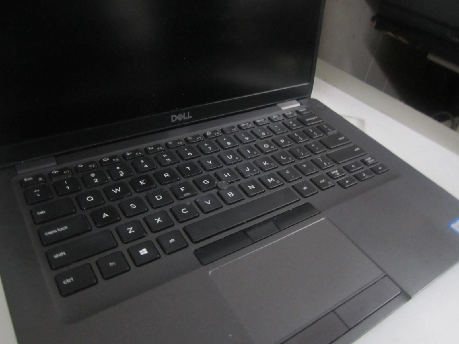 Dell Latitude 5401 14″ i5-9400H 2.5GHz 16GB/240GB m2SSD Laptop +AC NOOS READ_