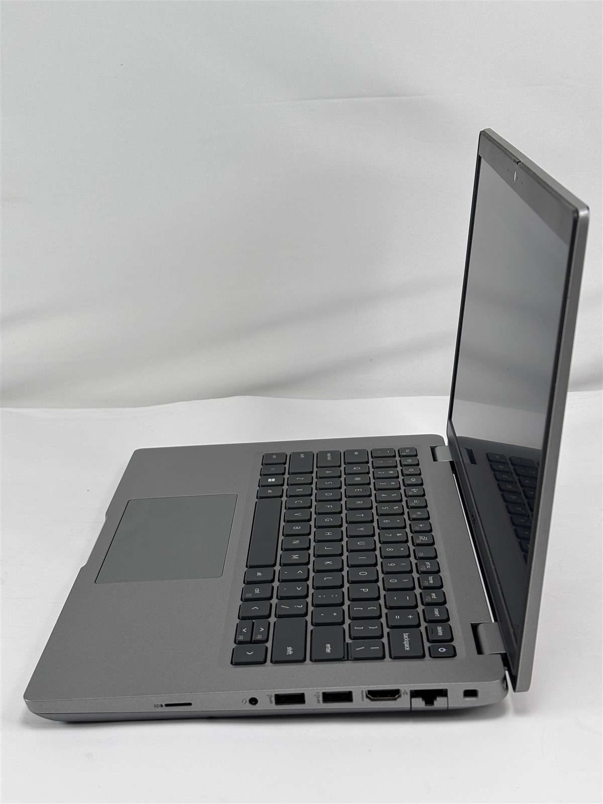 Dell Latitude 5431 14″ i7-1270P 16GB 256GB SSD 1080p USB-C Business Laptop