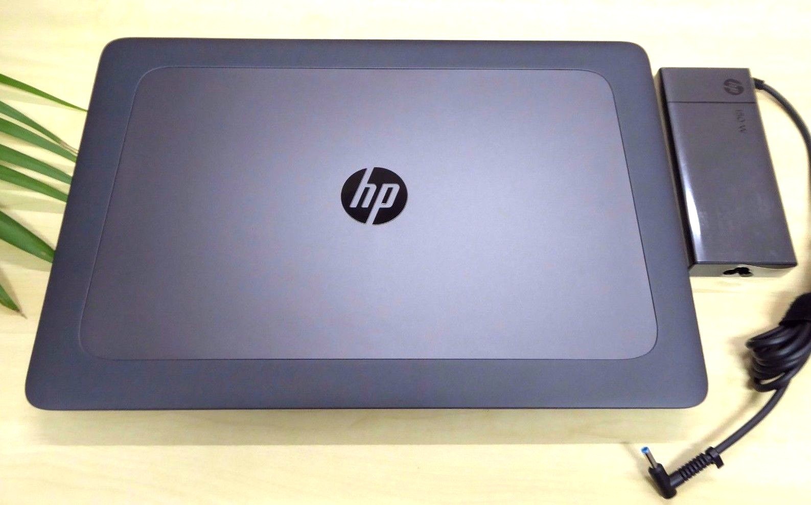 HP ZBOOK 15 G4, RUSSIA+ ENGLISH: i7-QUAD 32GB AMD WX4150 RUSSIAN US ENGLISH