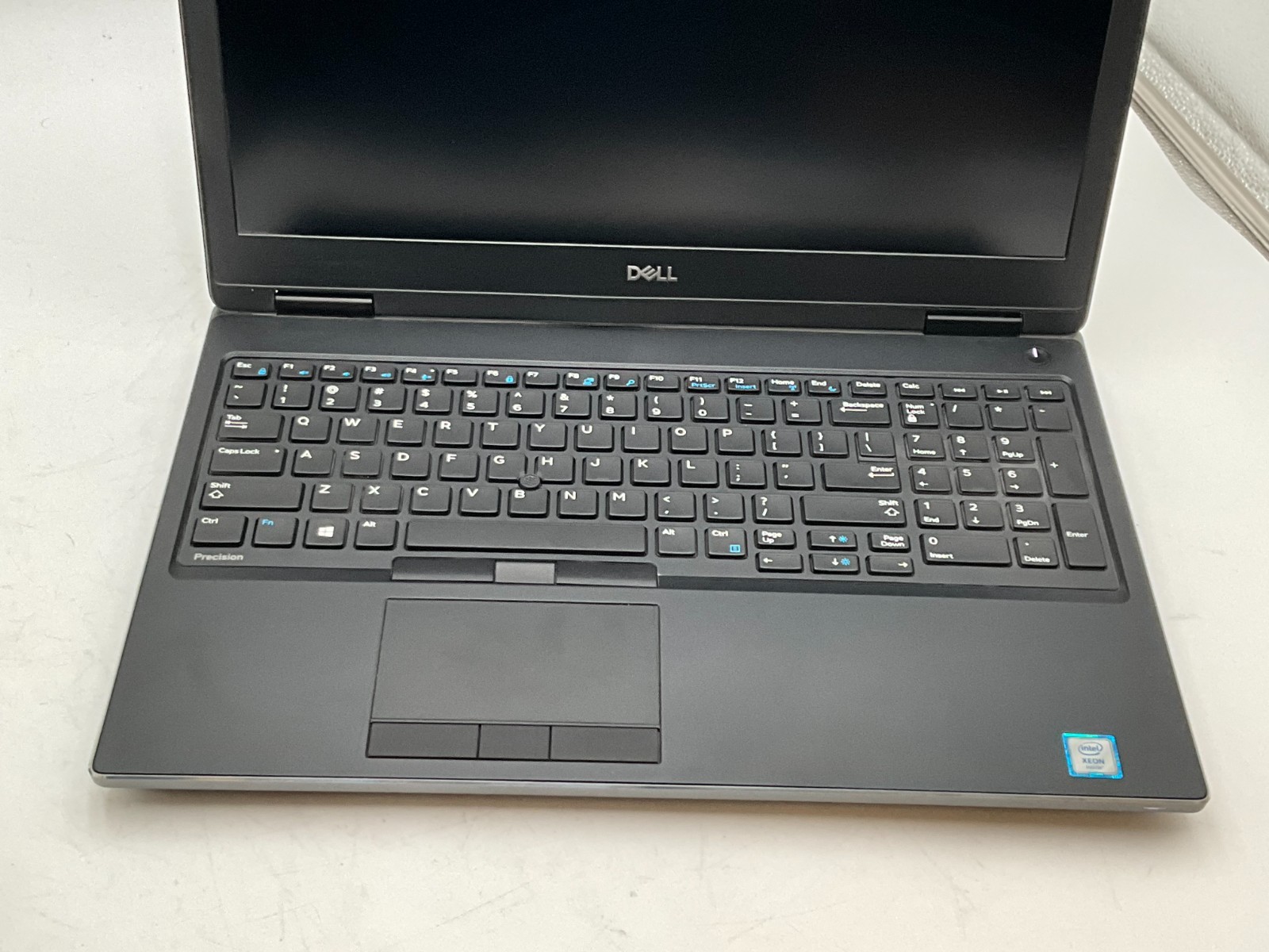 DELL Precision 7530 Xeon(R) E-2186M 32GB 1tb p3200 15.6″ LAPTOP JMDP6S2
