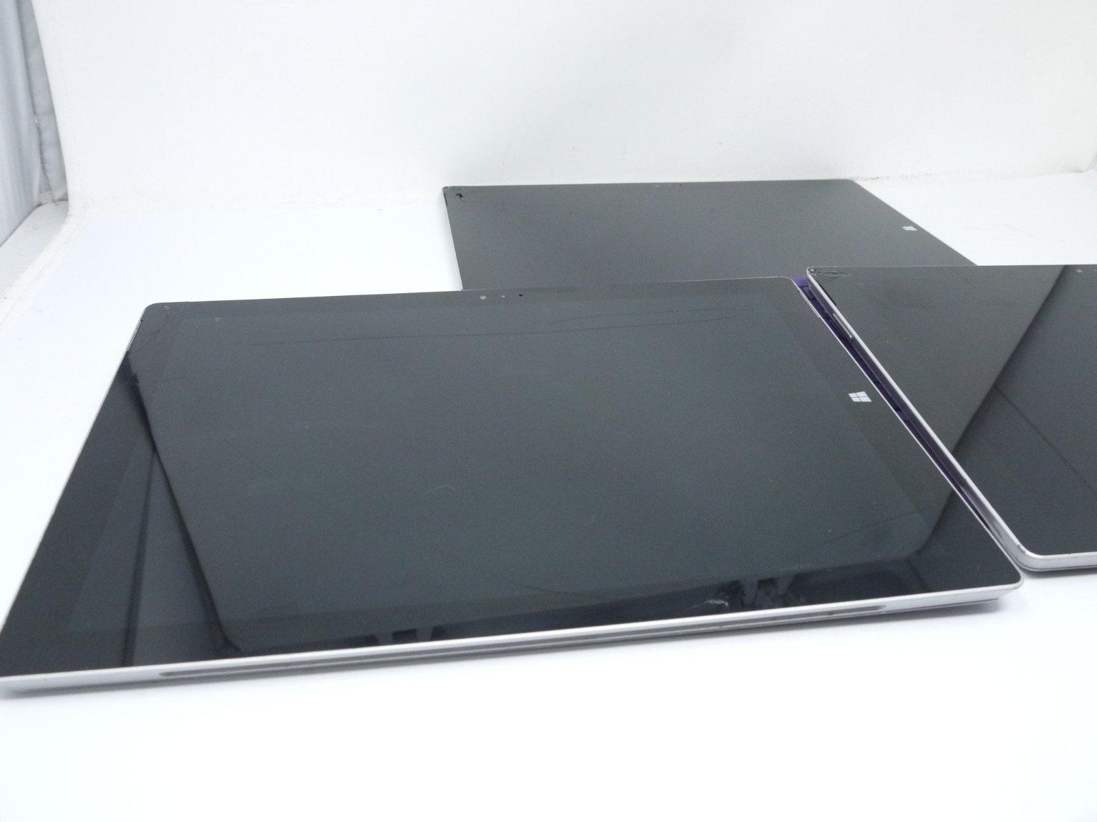 Lot of 3 Microsoft Surface Pro 3 12″ 128GB & 256GB Tablets – Working But Read