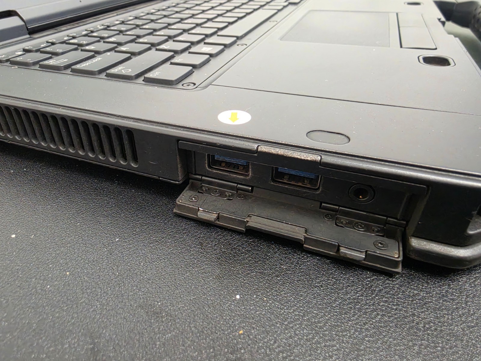 Dell Latitude 5420 Rugged Intel i7-8650U FHD Touch ***LTE*** 4GB Ram 128GB SSD