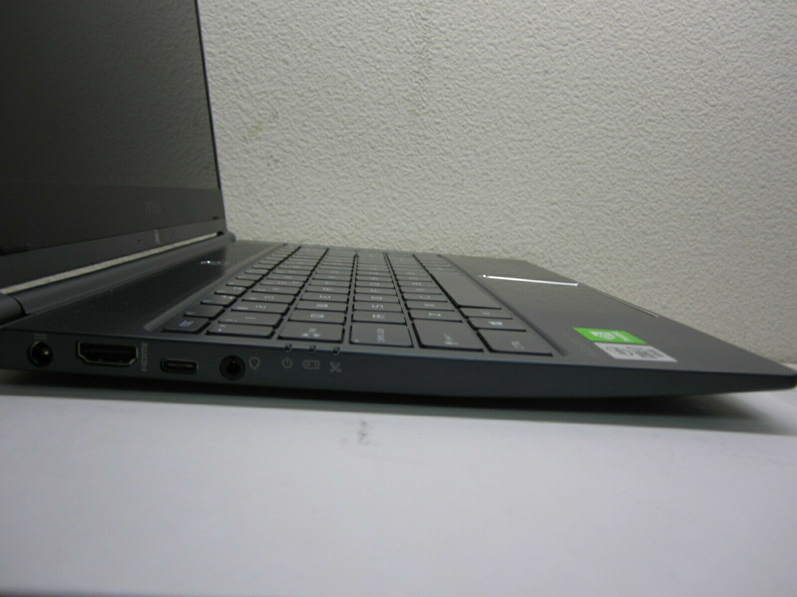 MSI Modern 14 A10RAS-883 Laptop i7-10510u 512GB SSD 8GB 2GB MX330 14″ FHD 6072