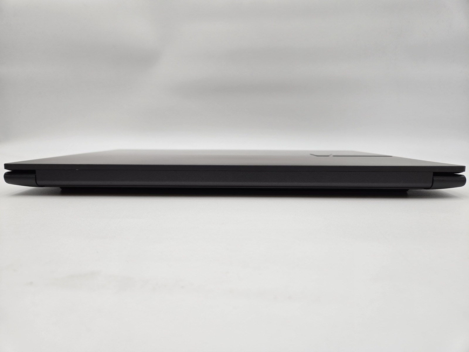 ASUS Vivobook 16 (F1605) 16″ FHD+ I9-13900H 1TB SSD 32GB W11P Webcam Backlit