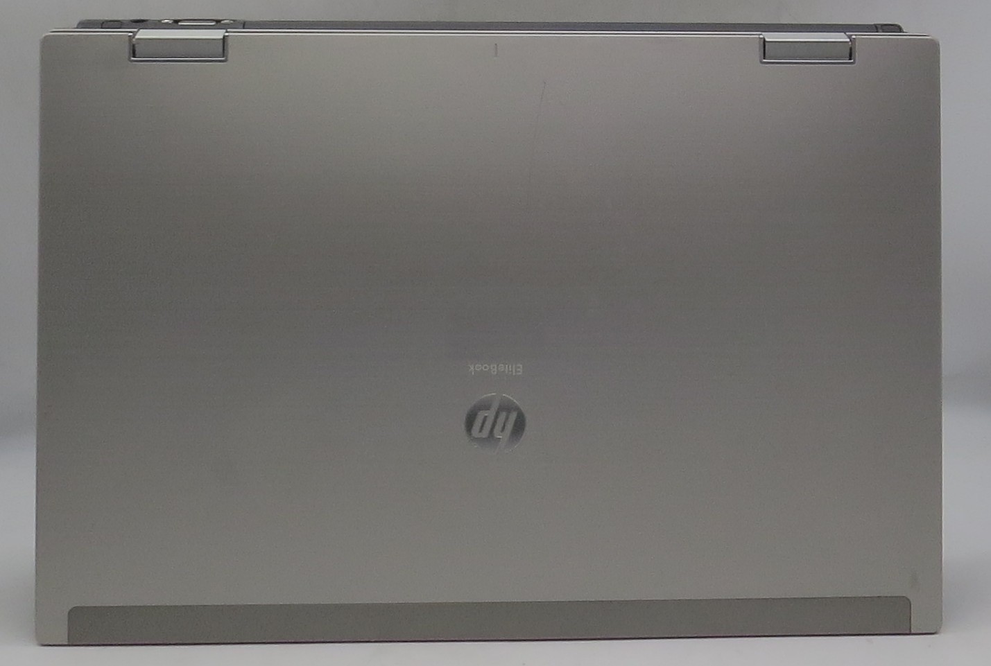 HP EliteBook 8540p _ i7-870 @ 2.6 _ 4GB DDR3 _ No SSD / OS _ w/ AC *PARTS