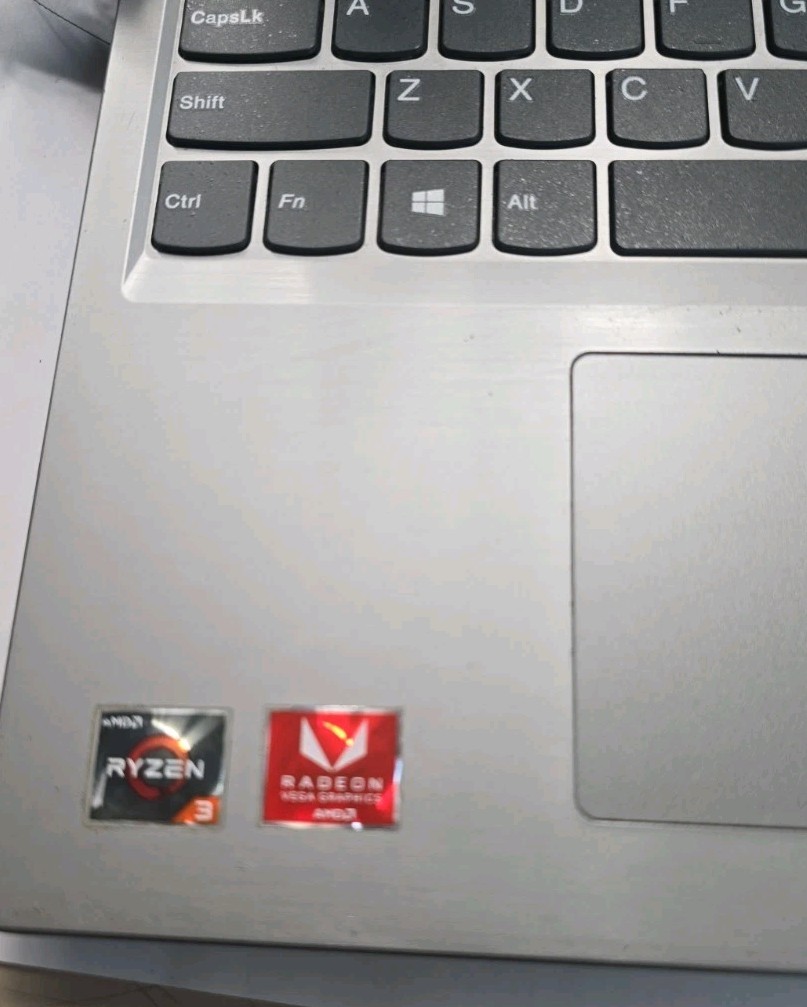Lenovo IdeaPad L340 AMD Ryzen 3 3200U 2.6GHz 8 GB 1tb Hard Drive FREE SHIPPING.