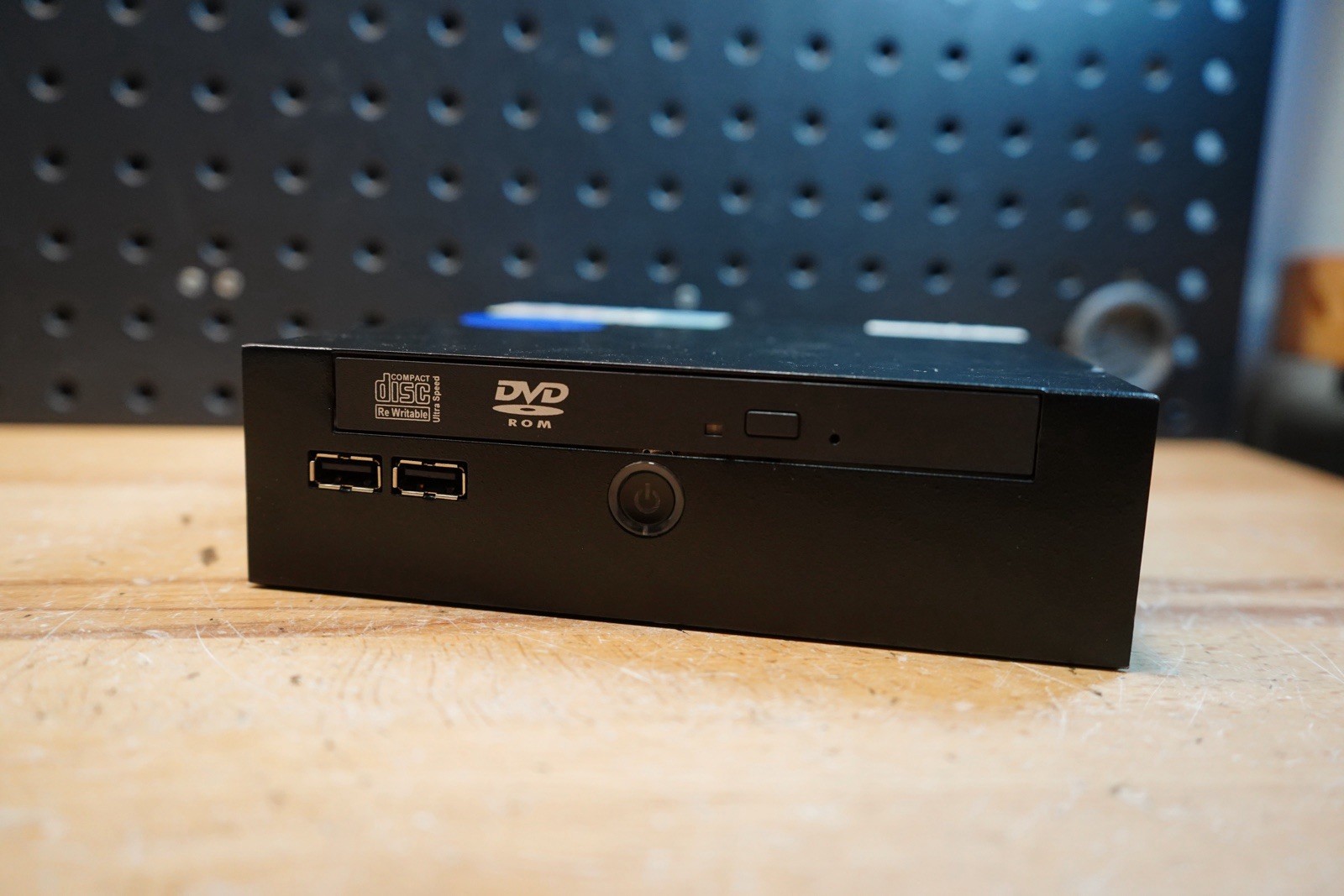 (H) AOpen Digital Engine DE-945CD Signage Player Mini PC No Power Cord