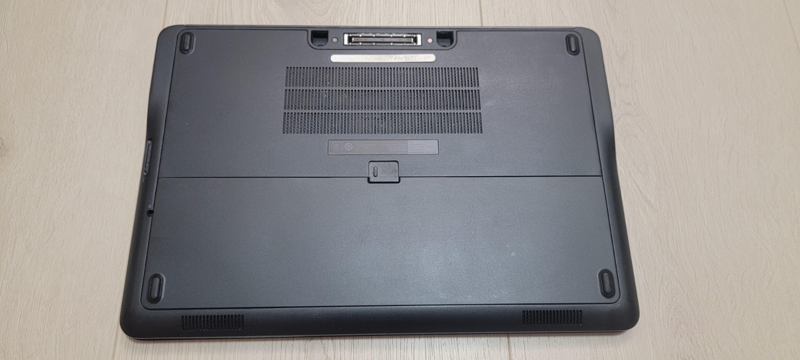 Dell Latitude E7240 12.5″ Slim Laptop Intel i7-4600U 256GB SSD 8GB RAM Win 10