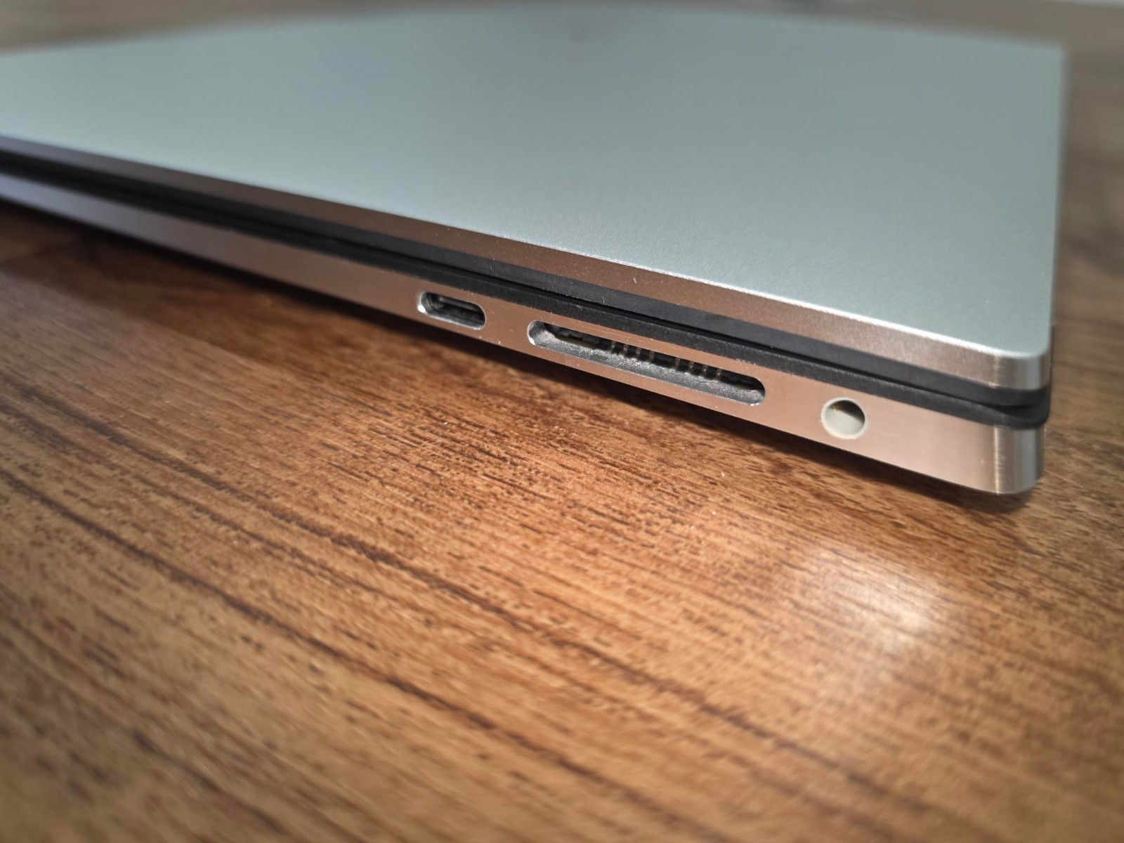 Dell XPS 15 9510 i7-11800H 16GB 512GB SSD RTX 3050 Ti NEW Battery Mint FHD+