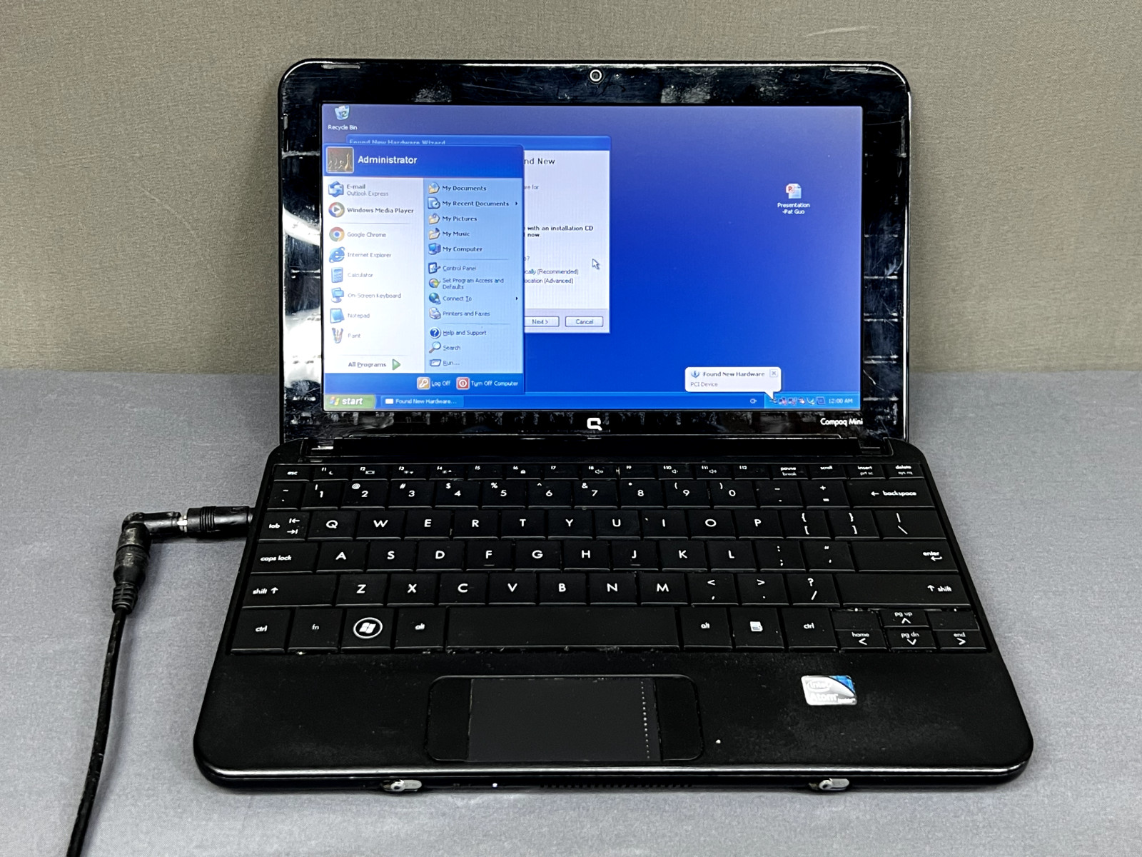 Compaq Mini 110c-1100DX Netbook 160GB HDD 1GB RAM Windows XP Pro Needs Reset