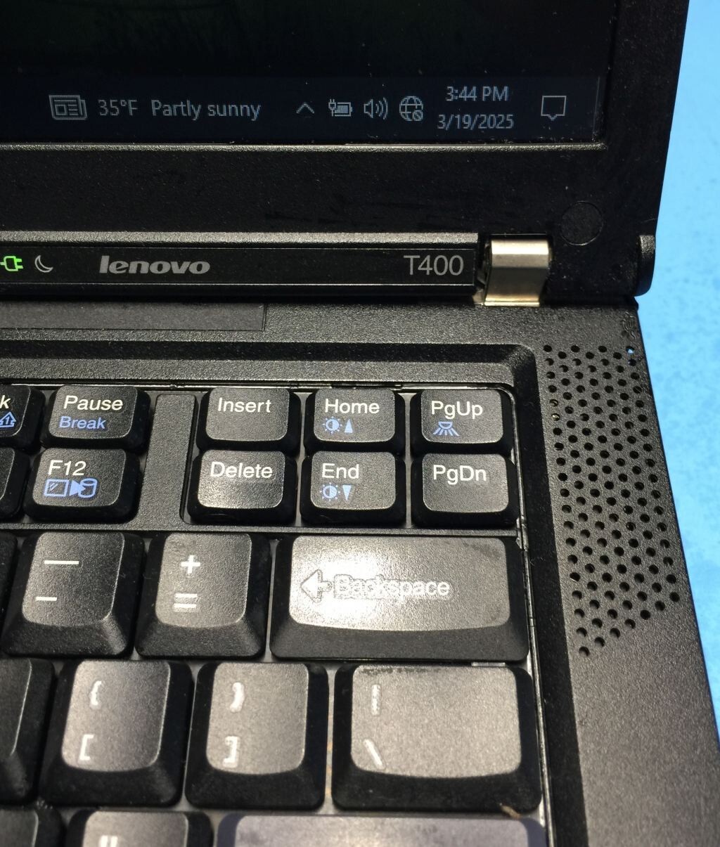 Lenovo ThinkPad T400 P8400 6GB RAM 300GB Win10Pro w DOCKING STATION *SUPER* v
