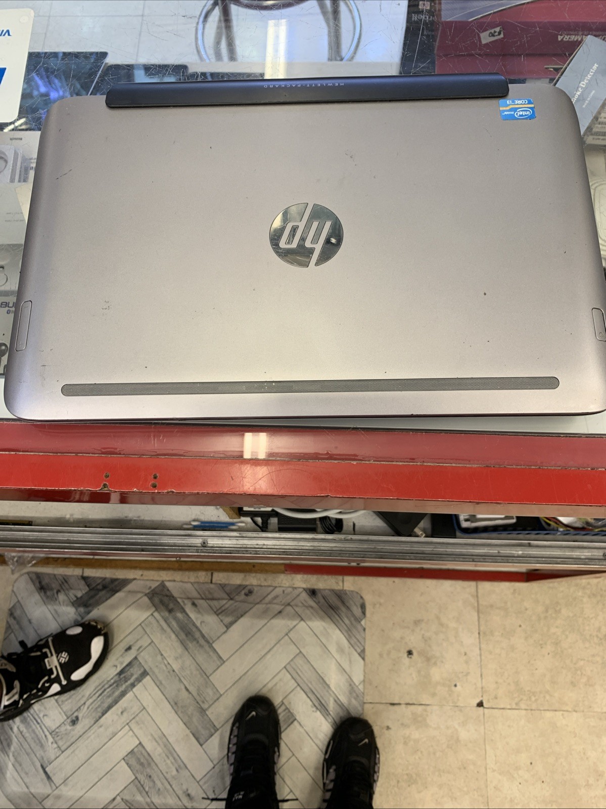 HP Pavilion x3 13-p110nr Multi-Touch 13.3″ 2 in 1 Detachable Laptop Win 10