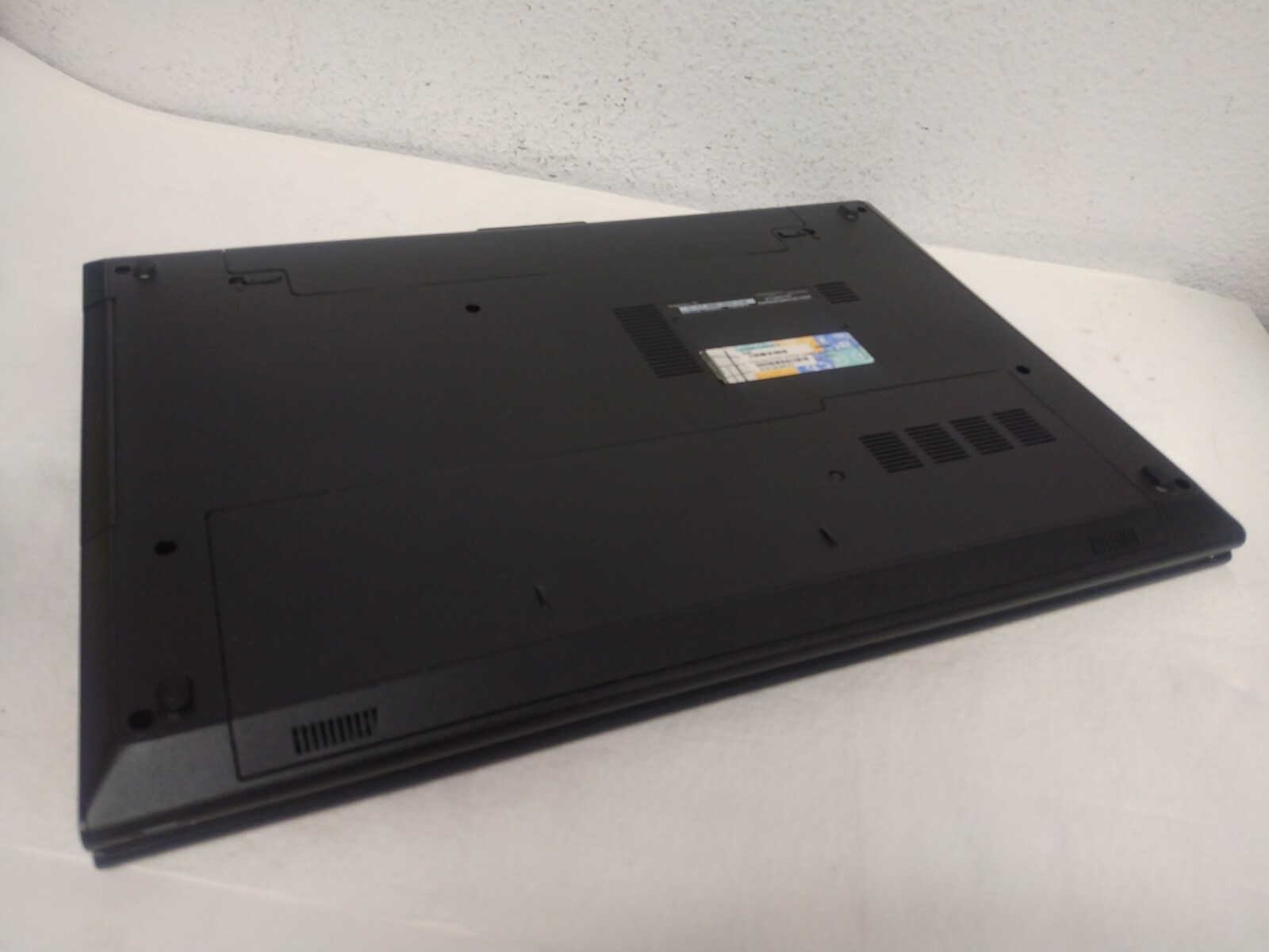 Dell Inspiron 15-3542 15.6″ Intel Core i3-4005U 1.70GHz 8GB Ram 500GB HDD Win11H