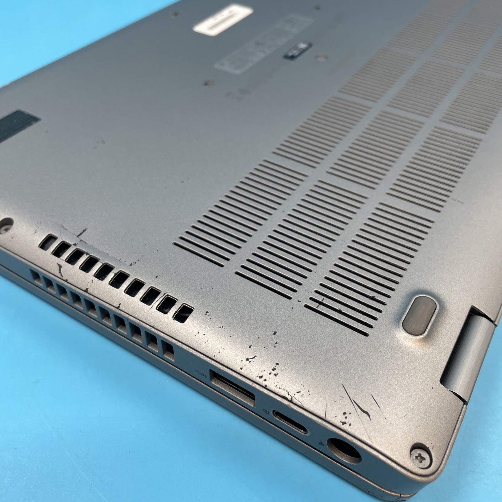 Dell Latitude 5410 | i5-10310U | 16GB RAM | NO SSD | NO OS | 33% BATTERY